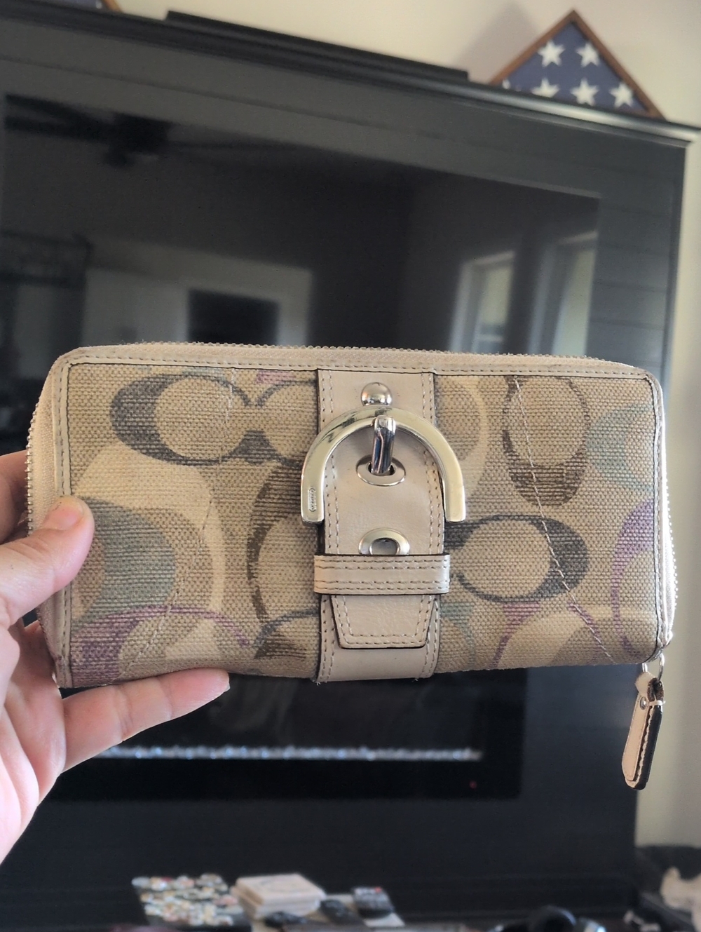 Coach Signature Canvas Wallet with Tan Leather Trim - Picture 3 of 11